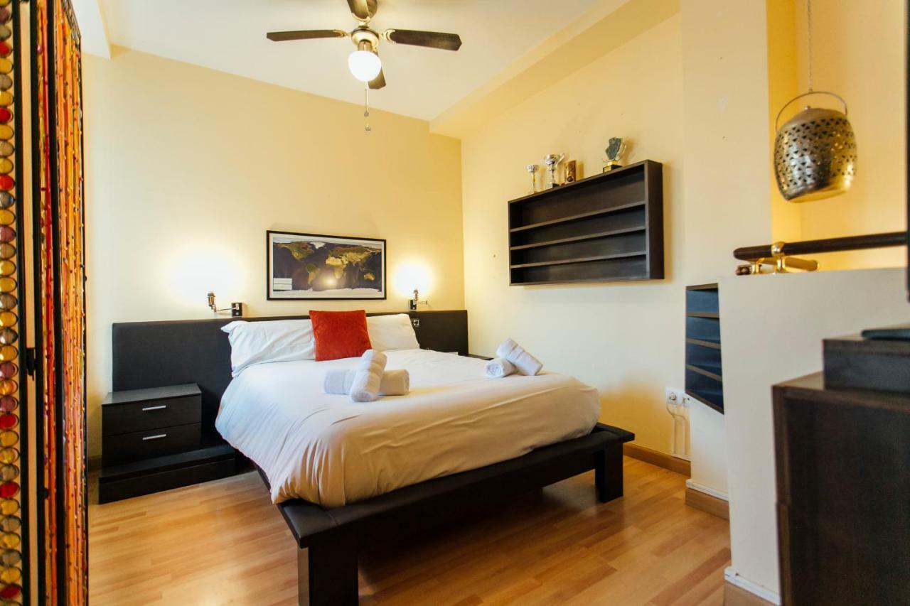 شقة Bright Duplex W/ Terrace إشبيلية المظهر الخارجي الصورة