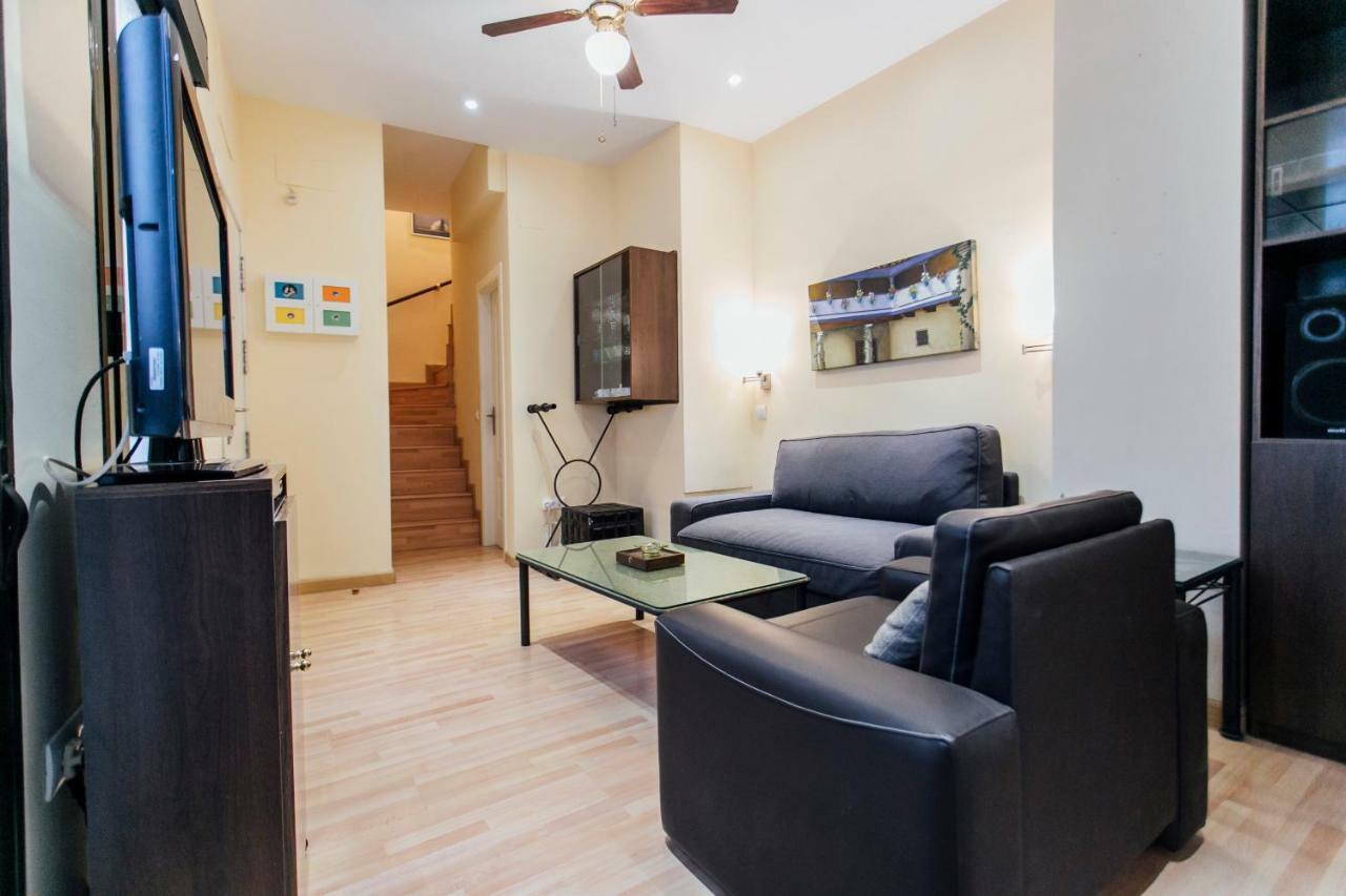 شقة Bright Duplex W/ Terrace إشبيلية المظهر الخارجي الصورة
